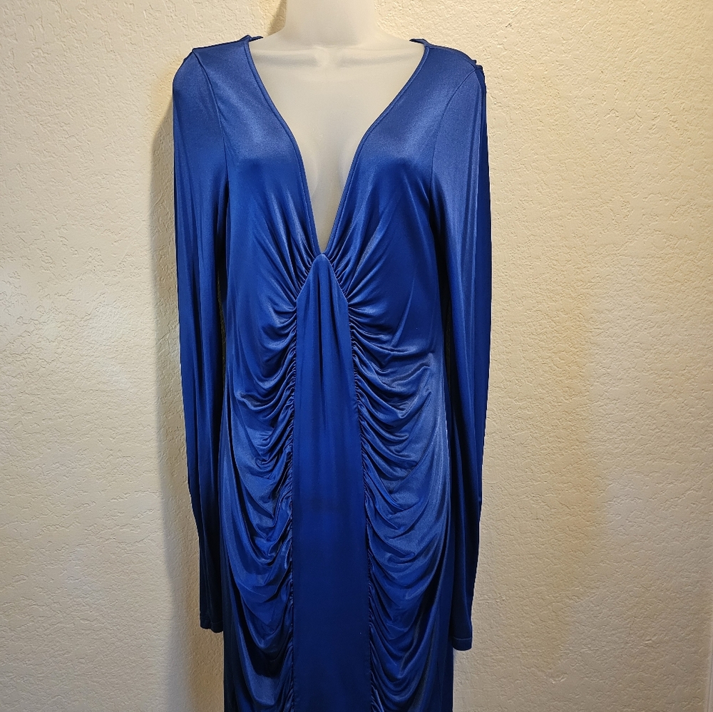BCBGMaxAzria Blue Ruched Dolman Sleeve Gown